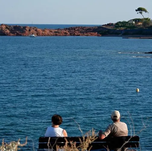 Le 21 Ξενοδοχείο 2*