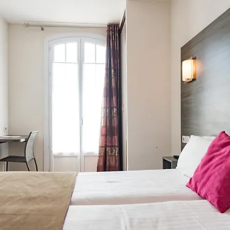 Le 21 Otel 2*