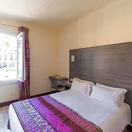 Le 21 Hotel 2*